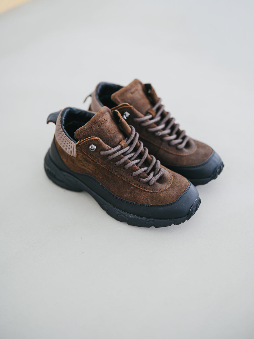 Zeno WAXED BROWN