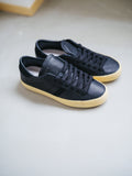 Hill Low MONO BKACK