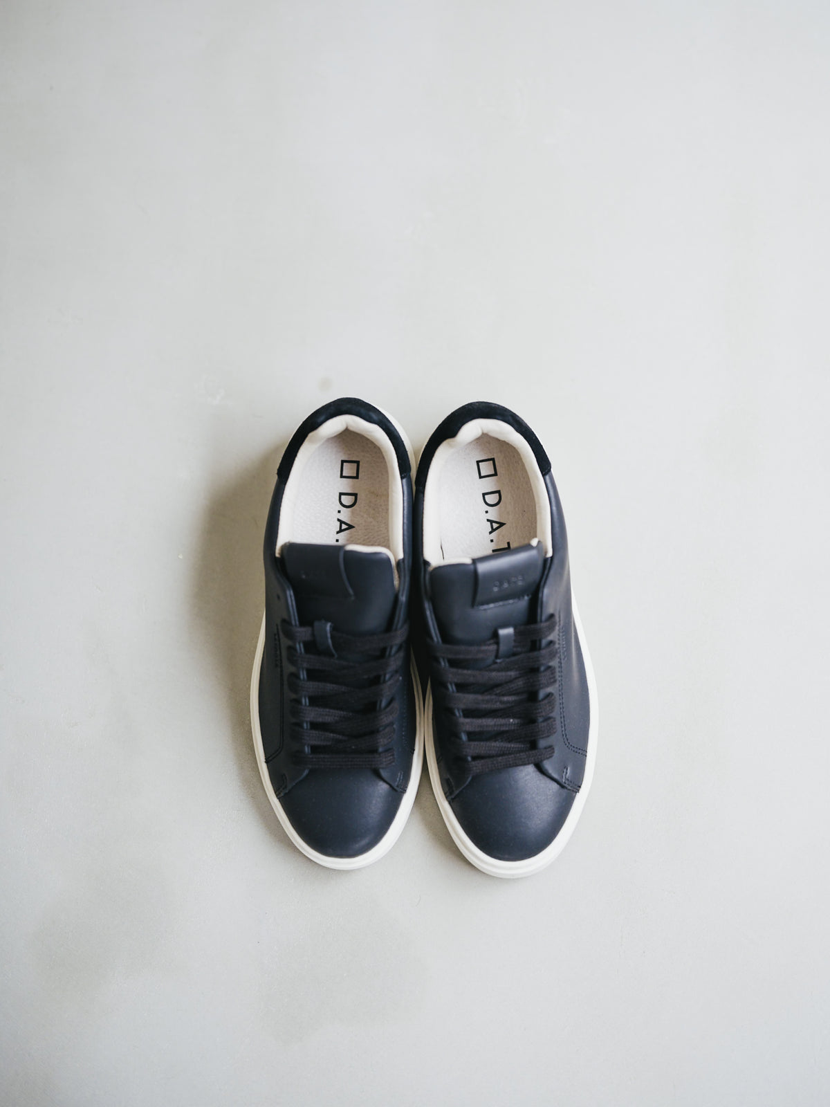 Levante CALF BLACK