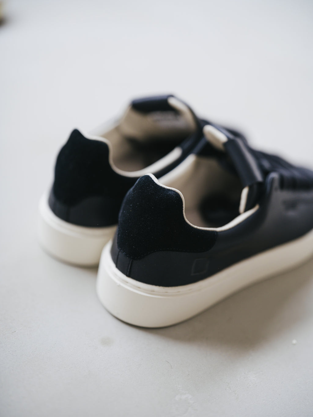 Levante CALF BLACK