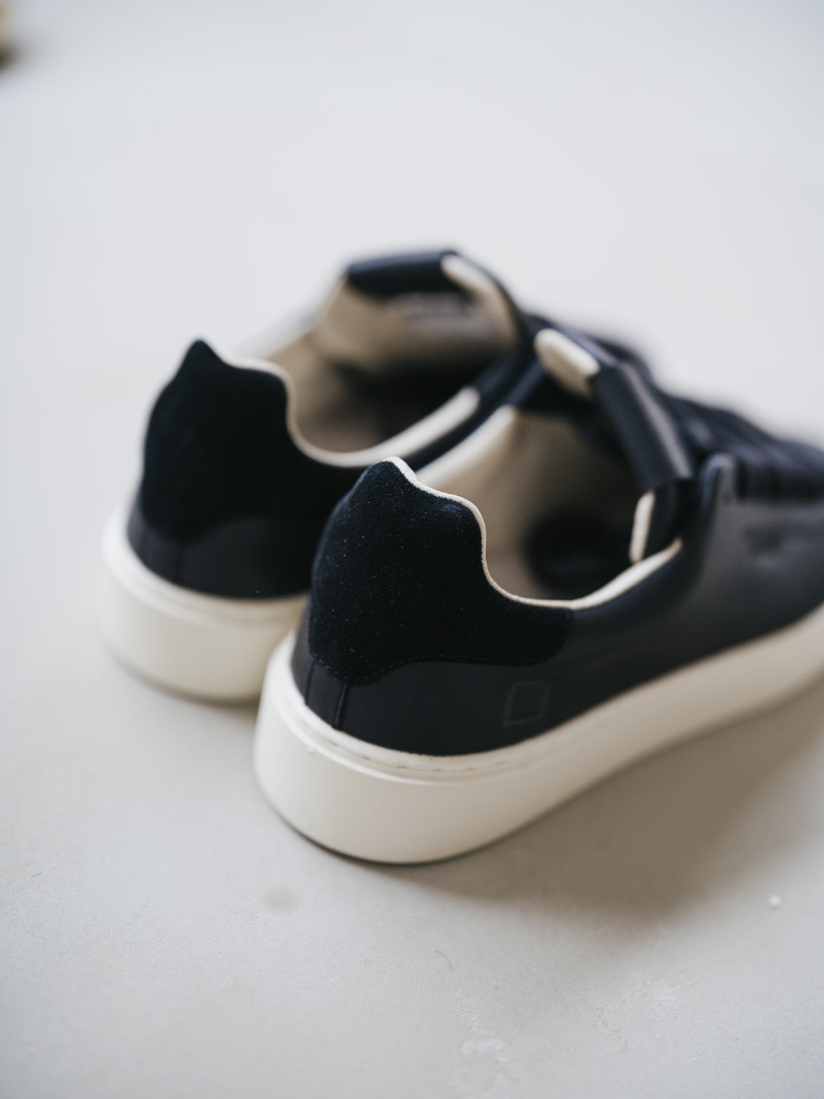 Levante CALF BLACK