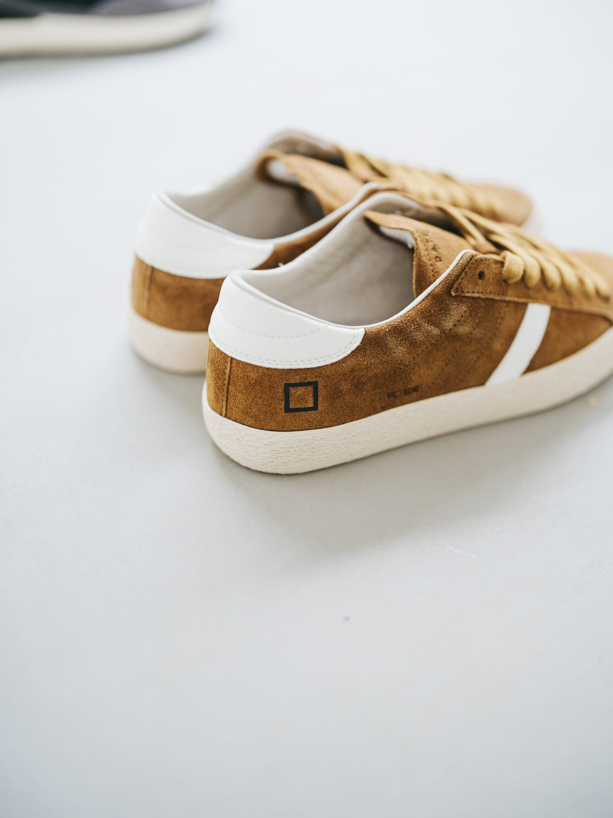 Hill Low SUEDE CUOIO